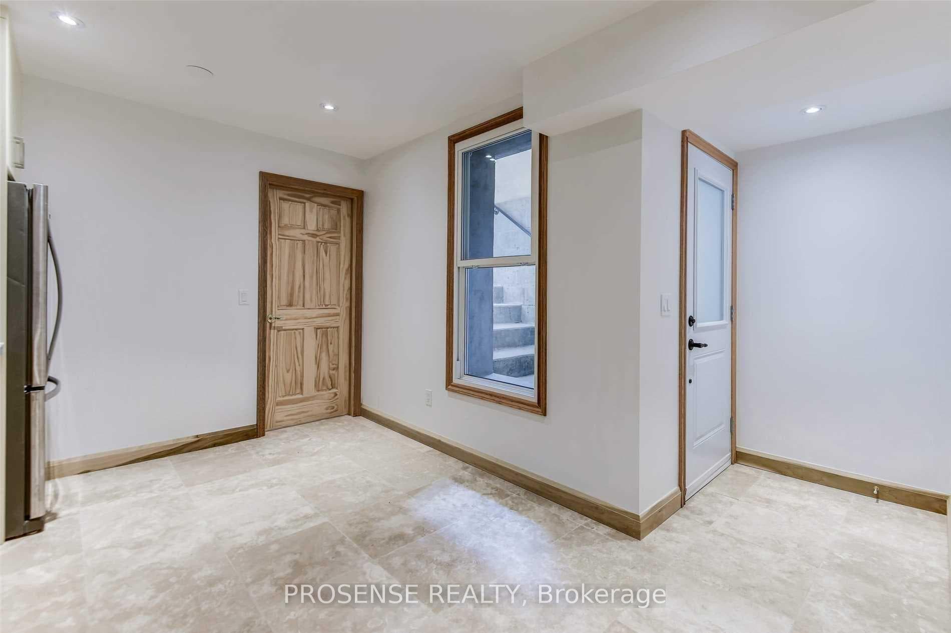 611 Ossington (Basement) Avenue photo 9