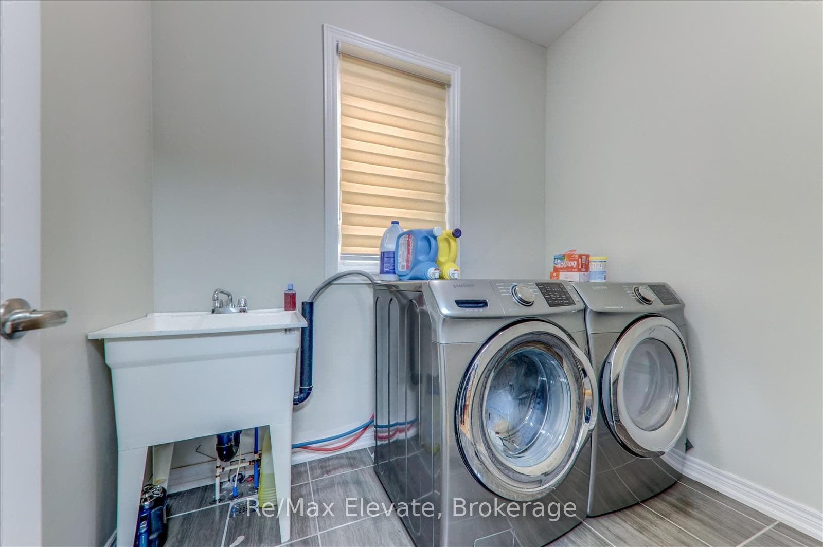 106 Noden Crescent photo 13
