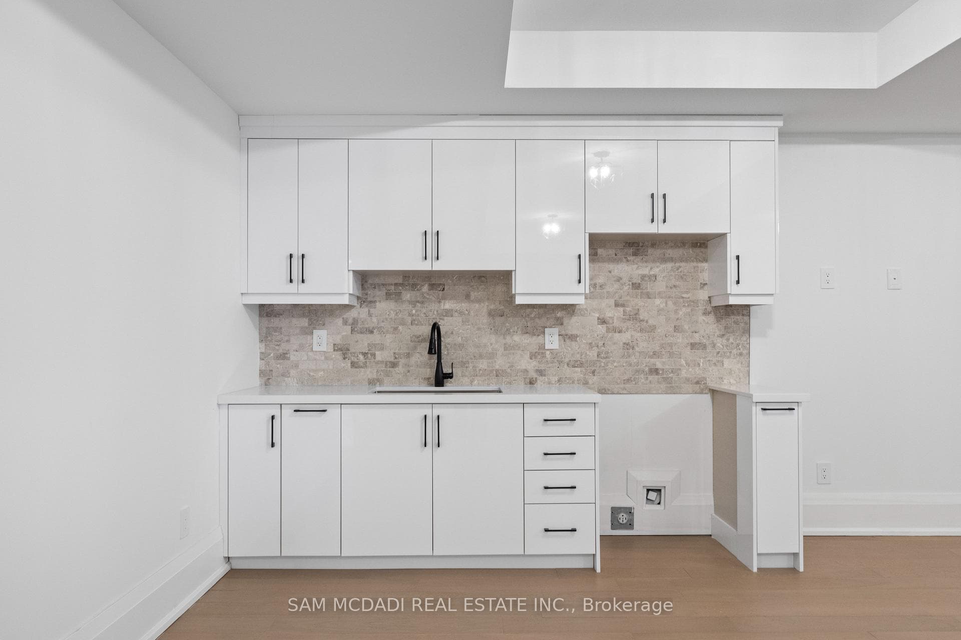 78 South Kingsway N/A photo 34