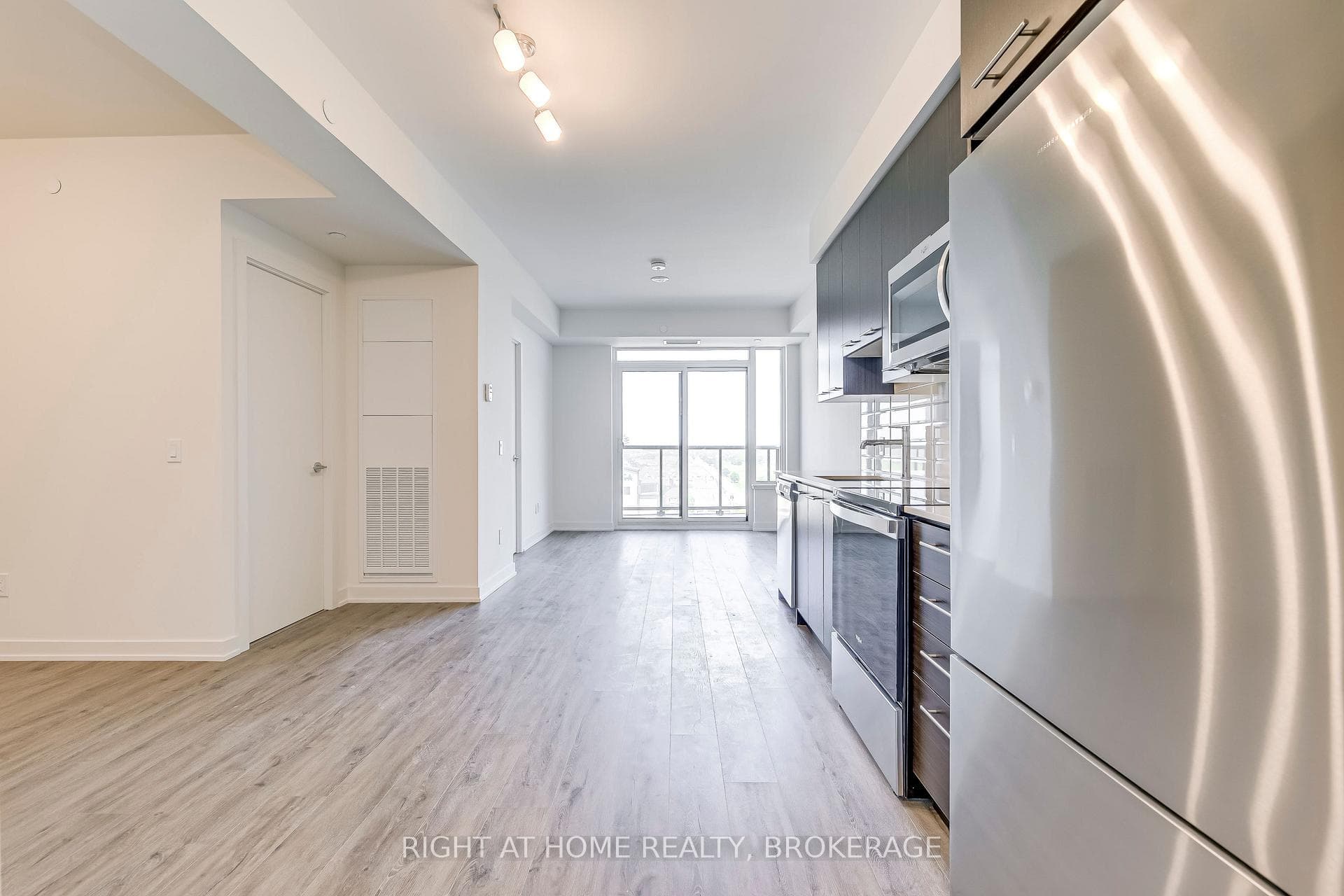 385 Winston Road Unit 1103 photo 7