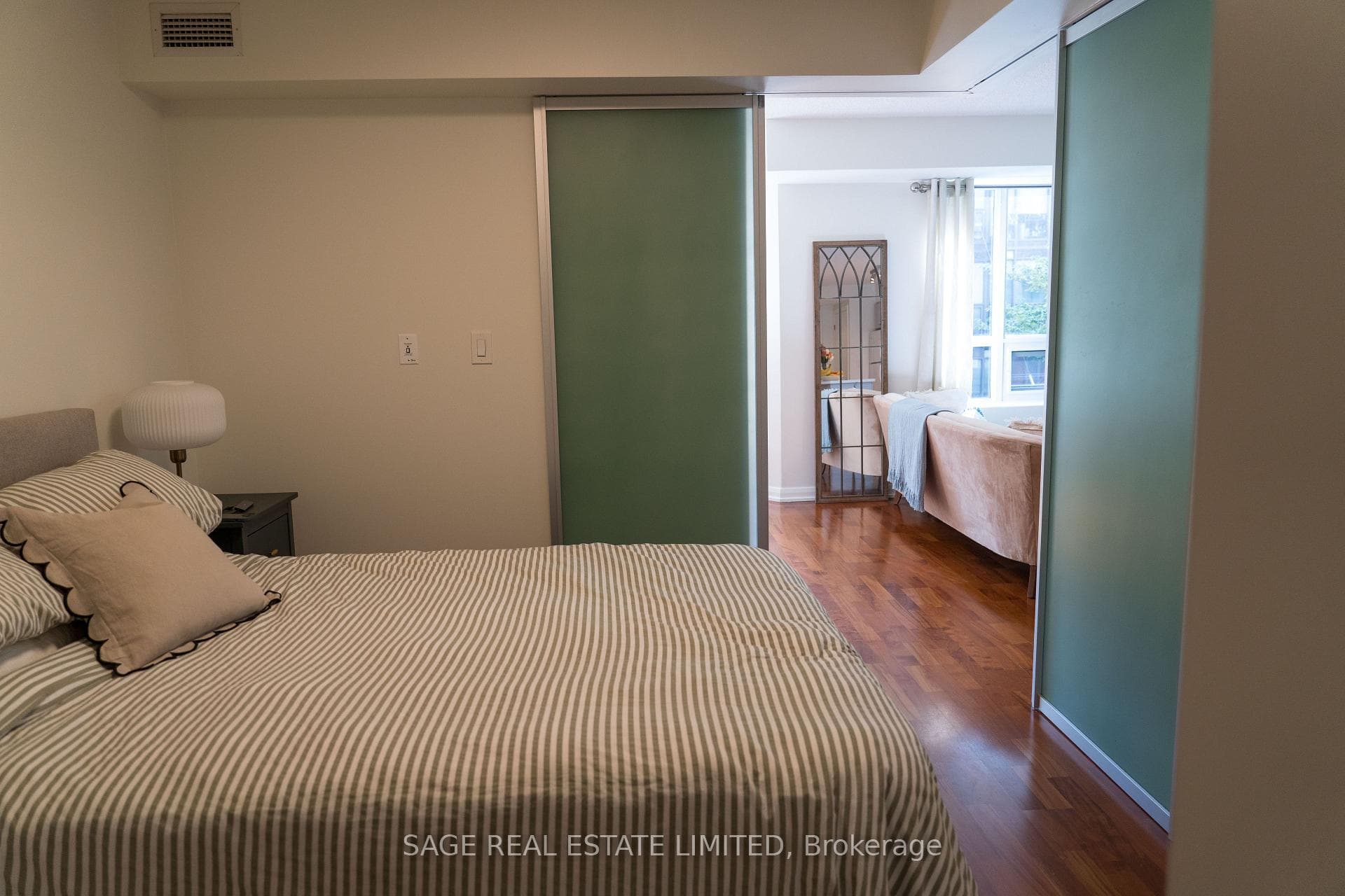 18 Beverley Street Unit 209 photo 26