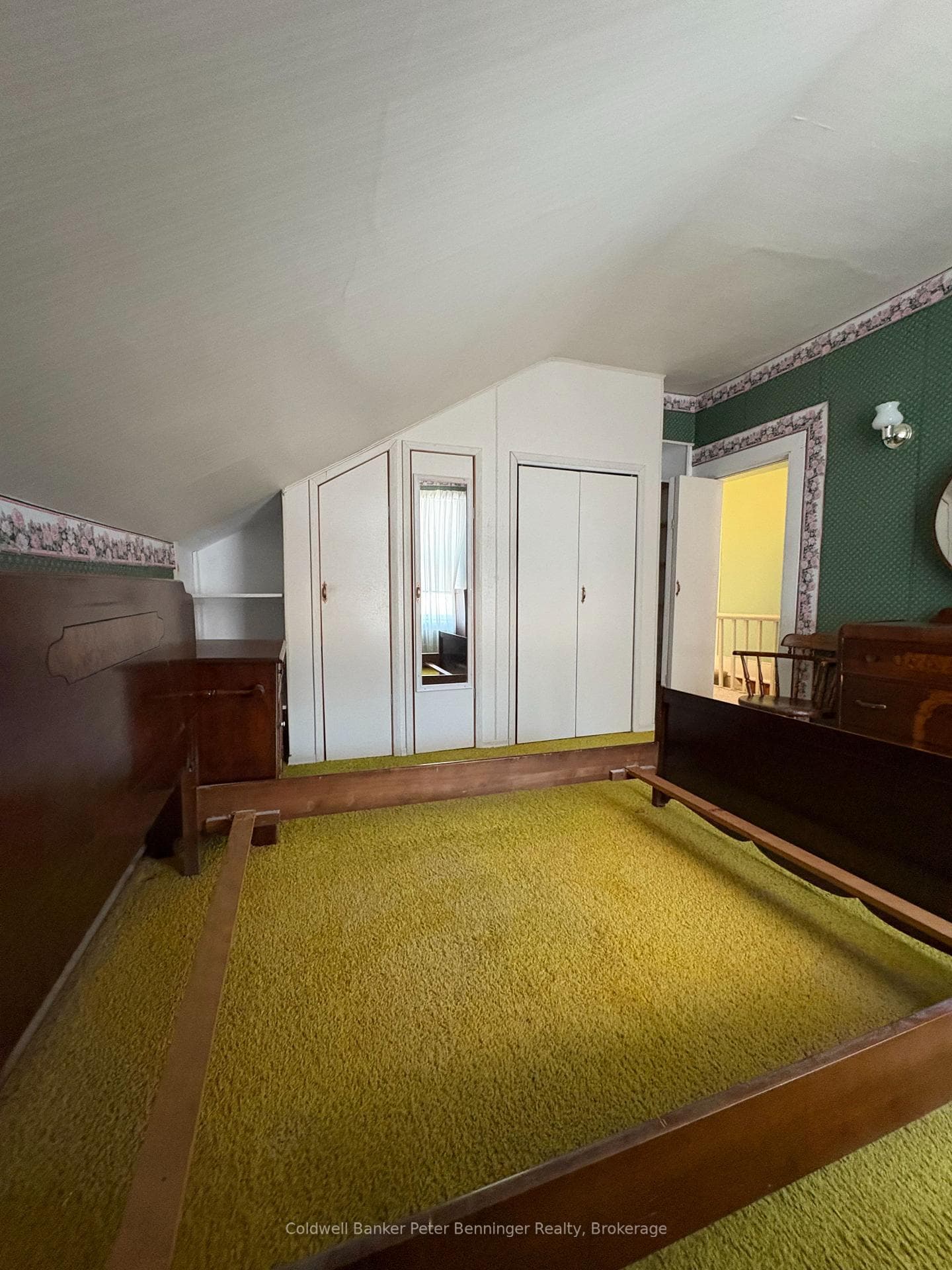 221 Queen Street photo 22