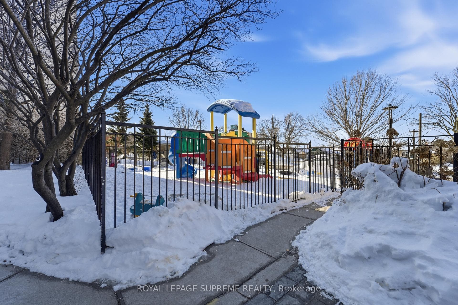 1837 Eglinton Avenue Unit 234 photo 14