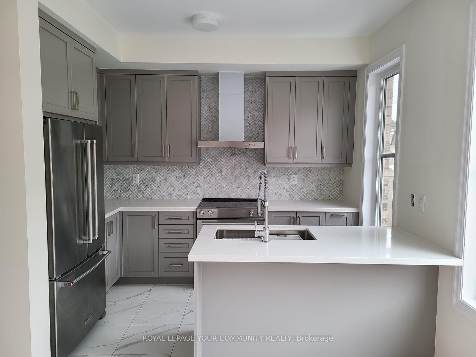23 Amherst Circle Unit 20 photo 5