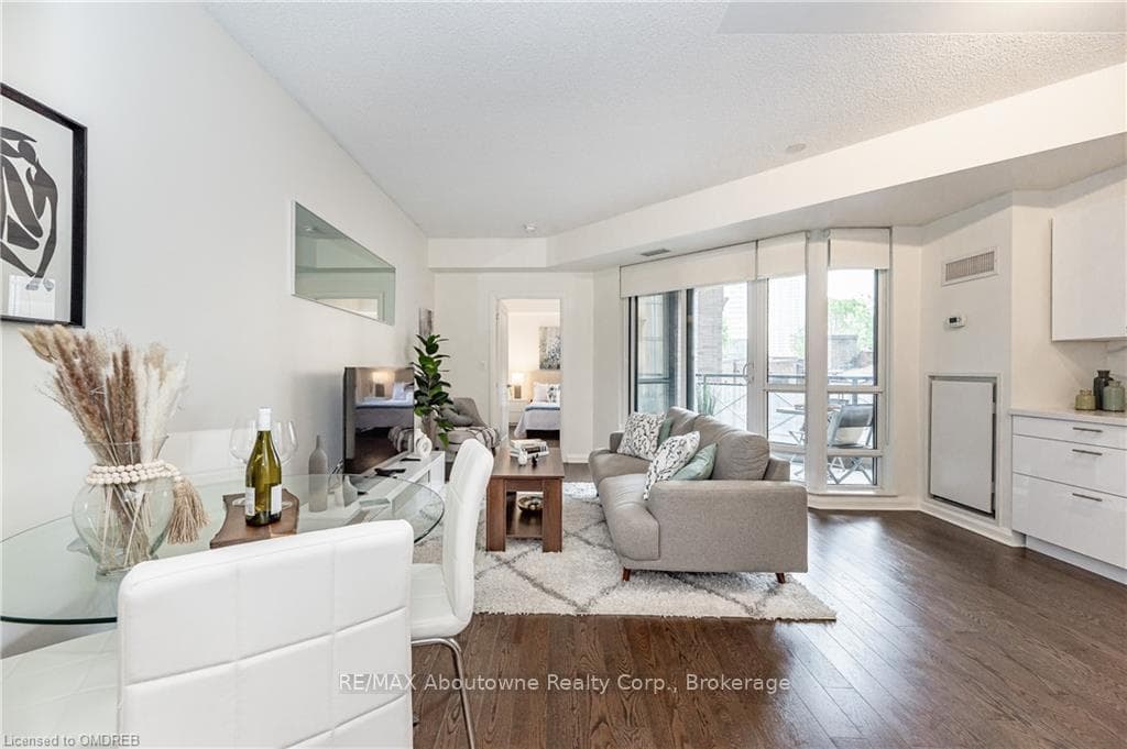 35 HAYDEN Street Unit 401 photo 7