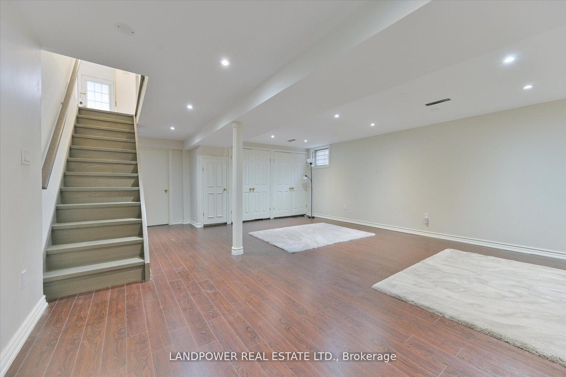14 Carlton Road photo 28