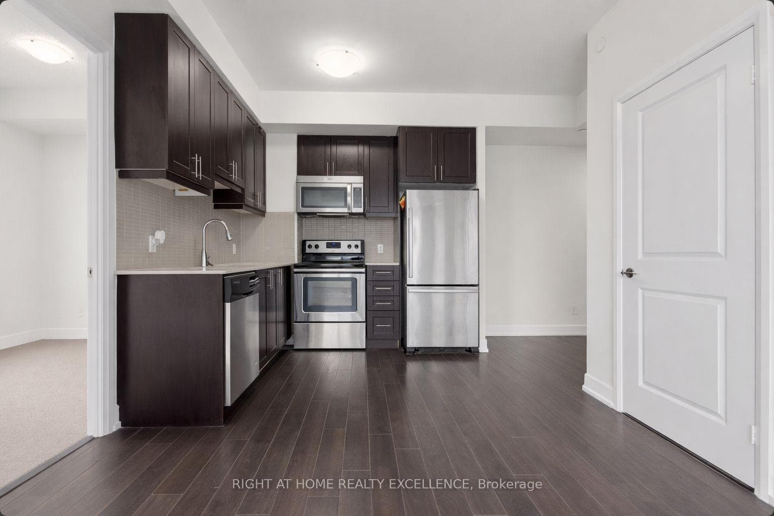 2 Eva Road Unit 1624 photo 8
