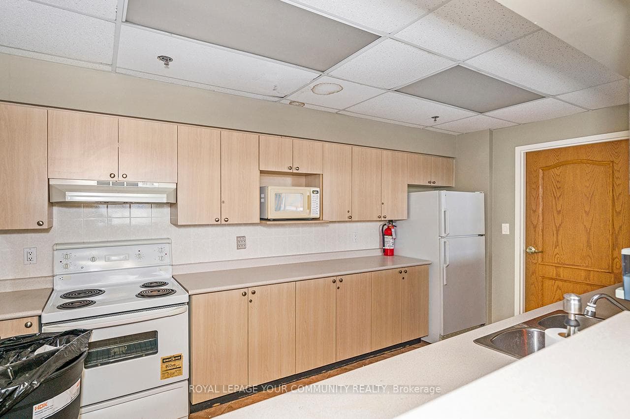 7373 Martin Grove Road Unit 621 photo 26