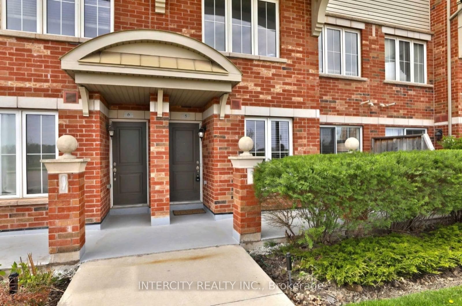 51 Hays Boulevard Unit 5 photo 2