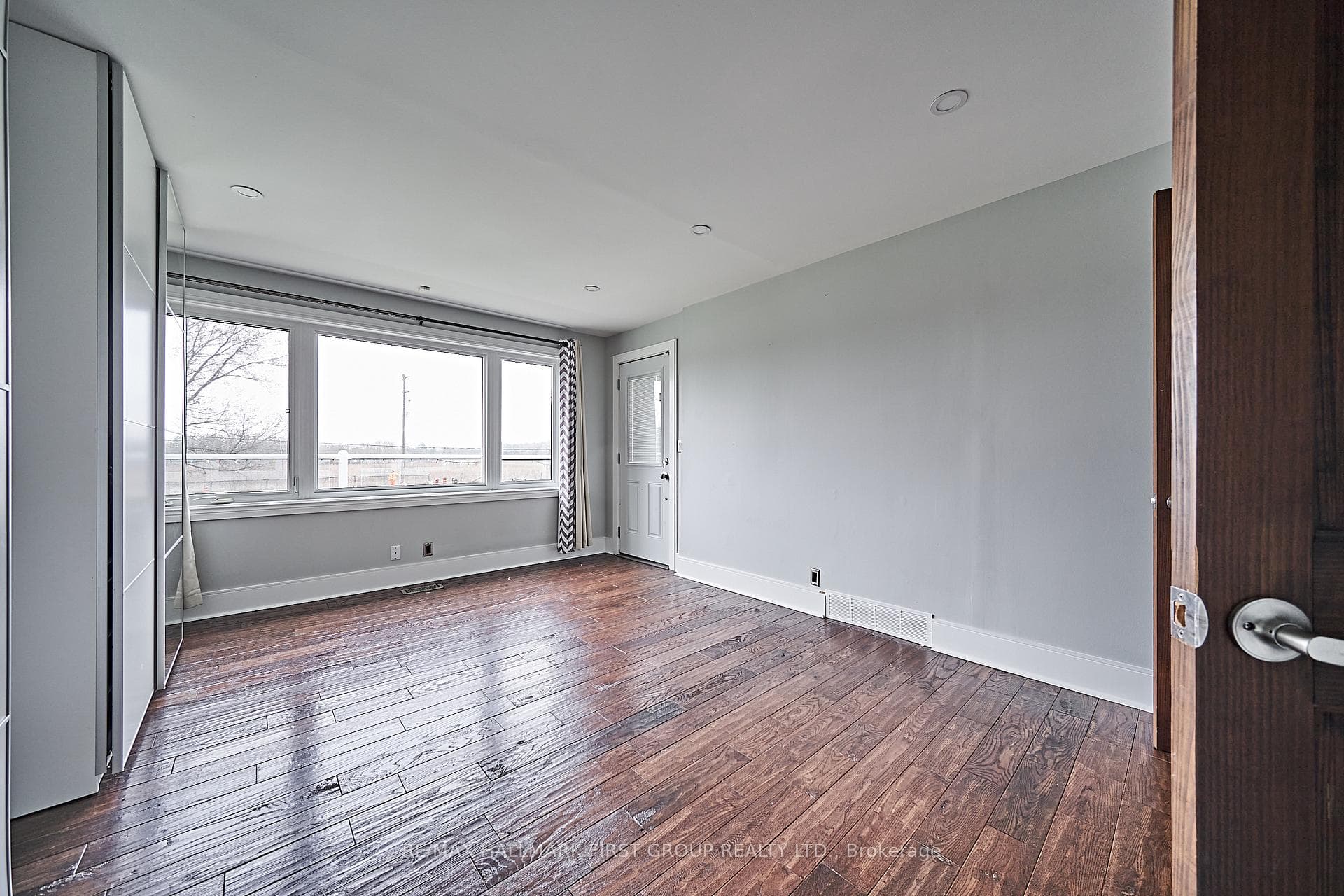 2170 Thornton Road photo 20