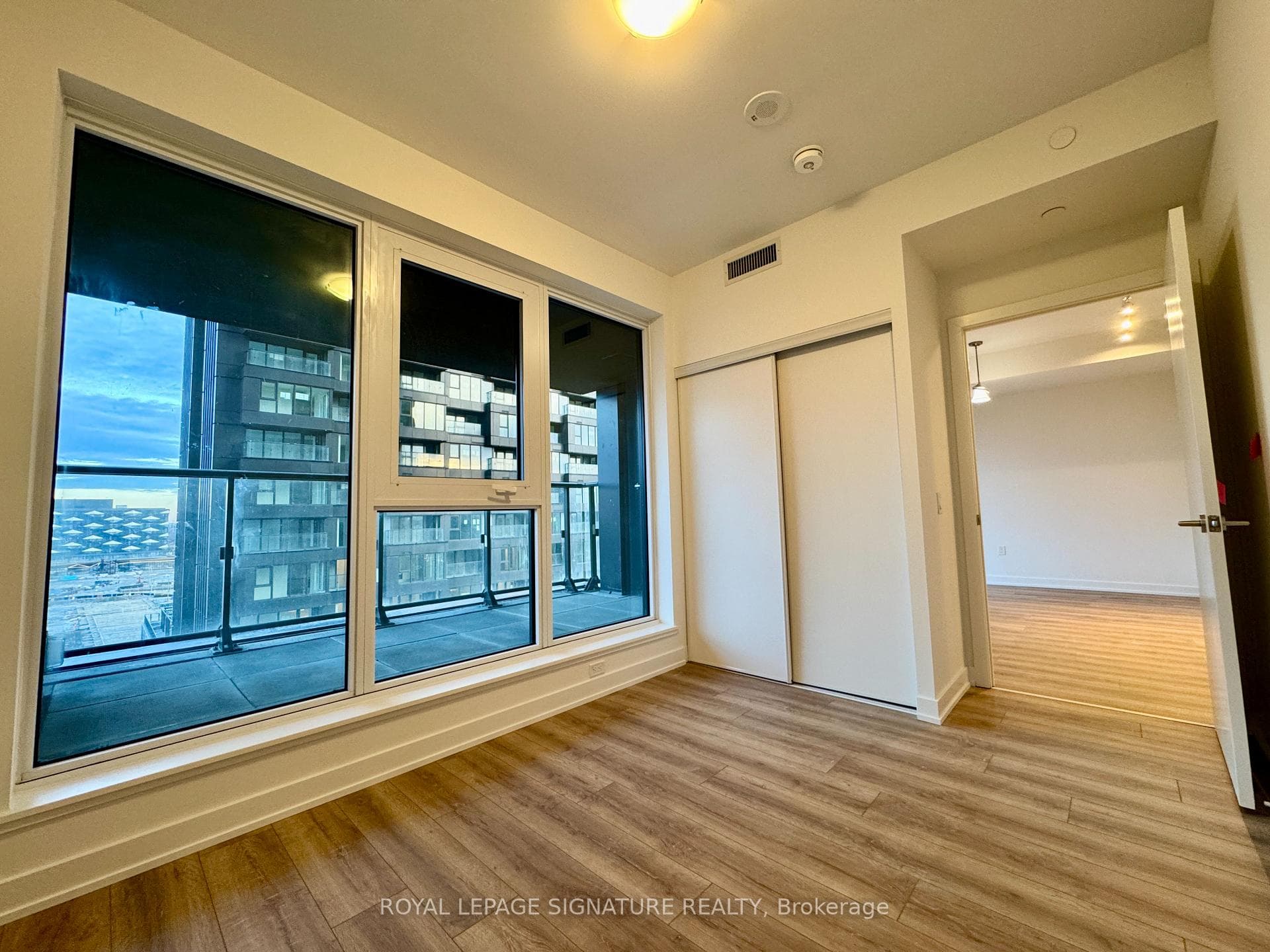 1 Quarrington Lane Unit 920 photo 7