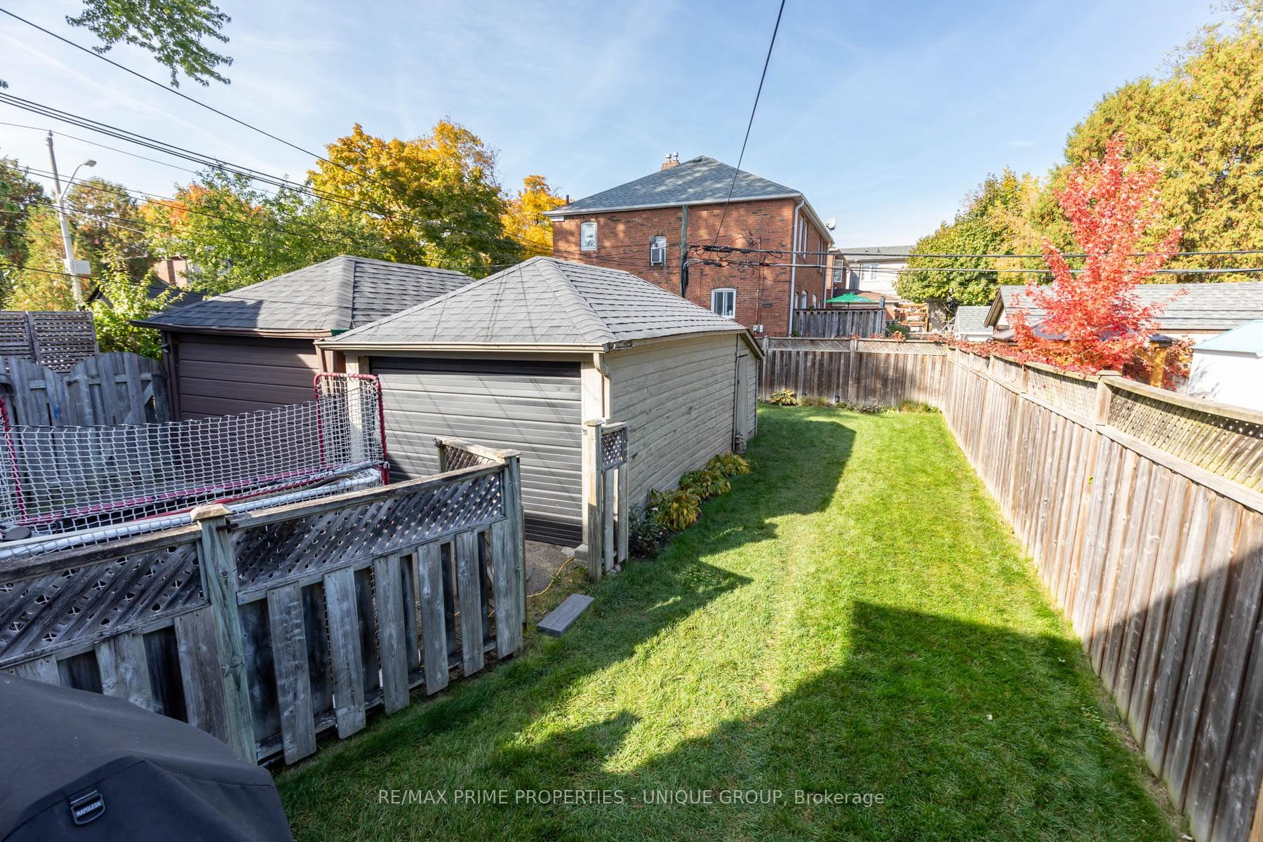542 Broadway Avenue photo 35