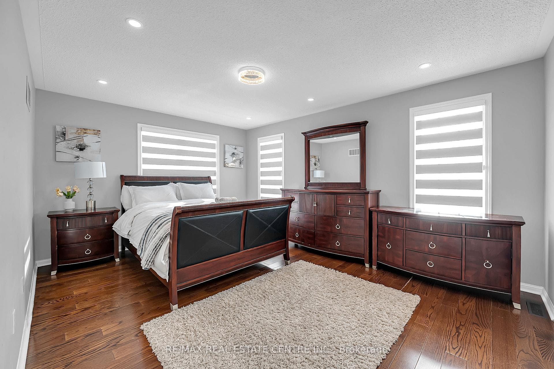 834 Ferguson Drive photo 25