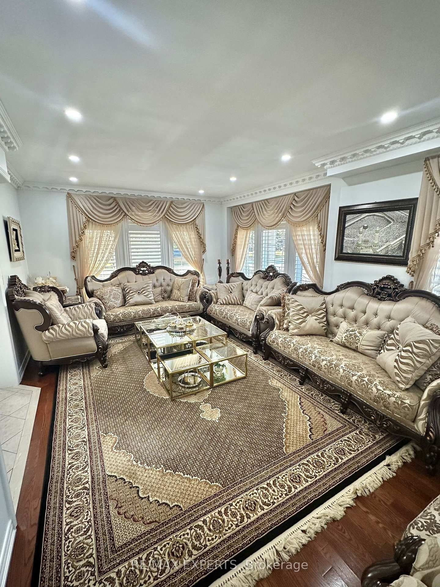 1 Berger Avenue photo 7