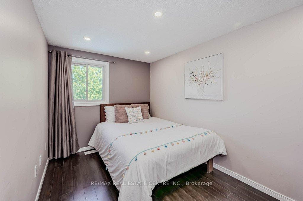430 Flannery Drive photo 22