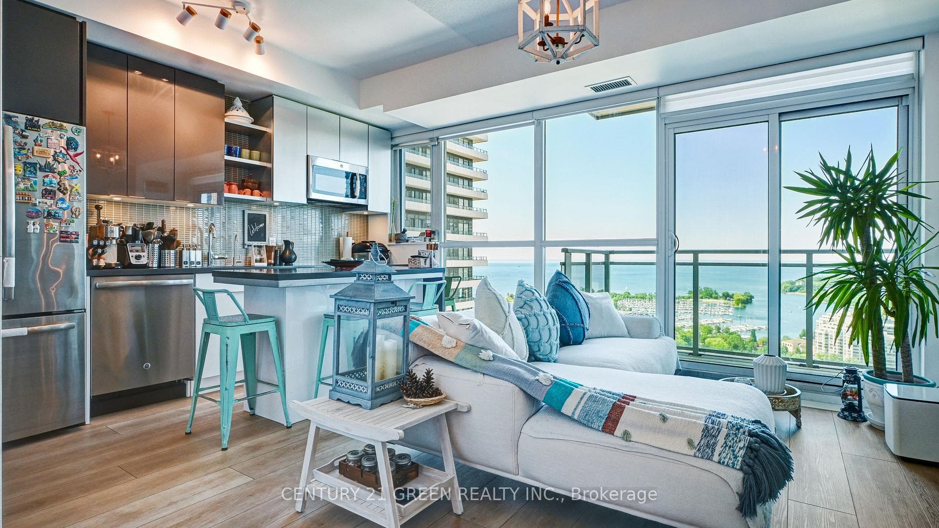 33 Shore Breeze Drive Unit 2811 photo 9