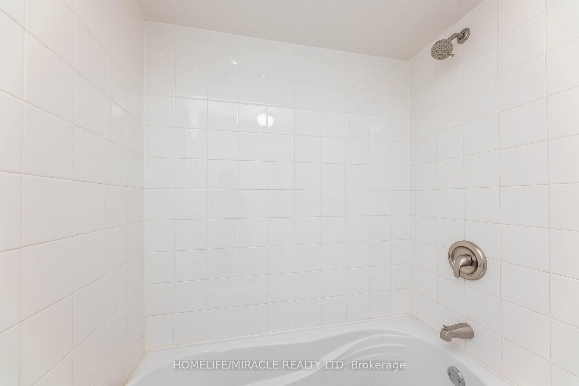 79 Salisbury Circle photo 18