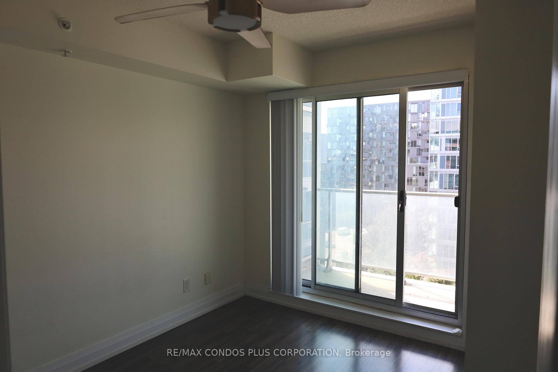 555 Wilson Avenue Unit 710E photo 9