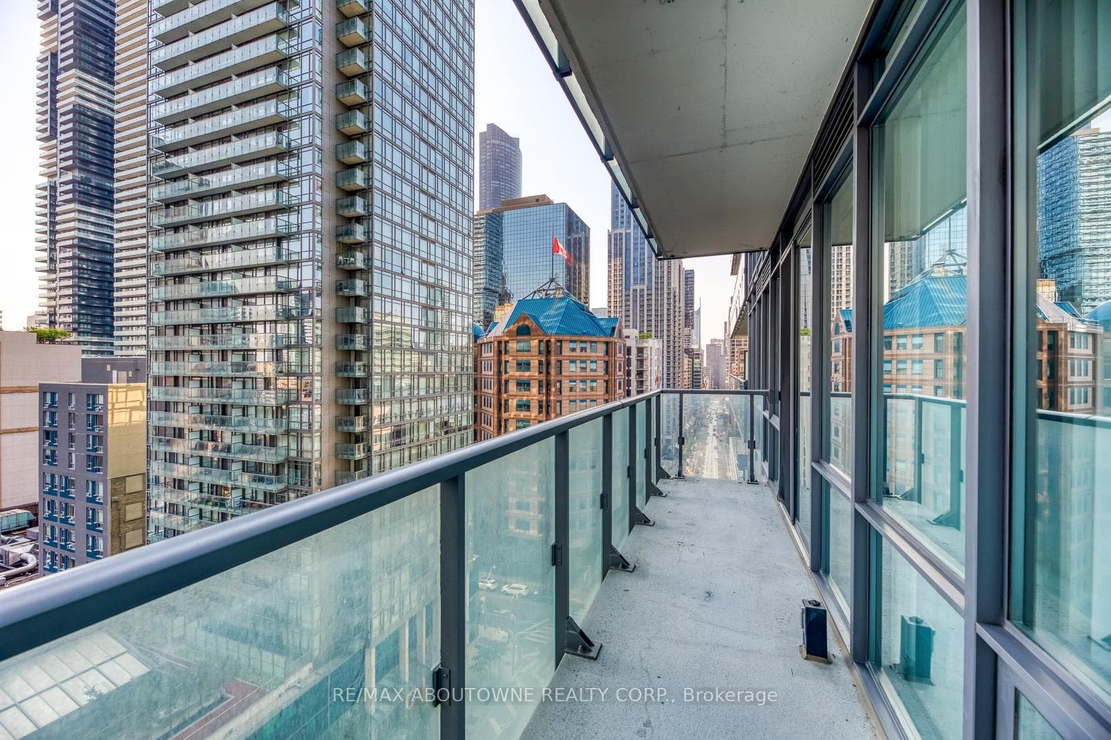 832 Bay Street Unit 1206 photo 22