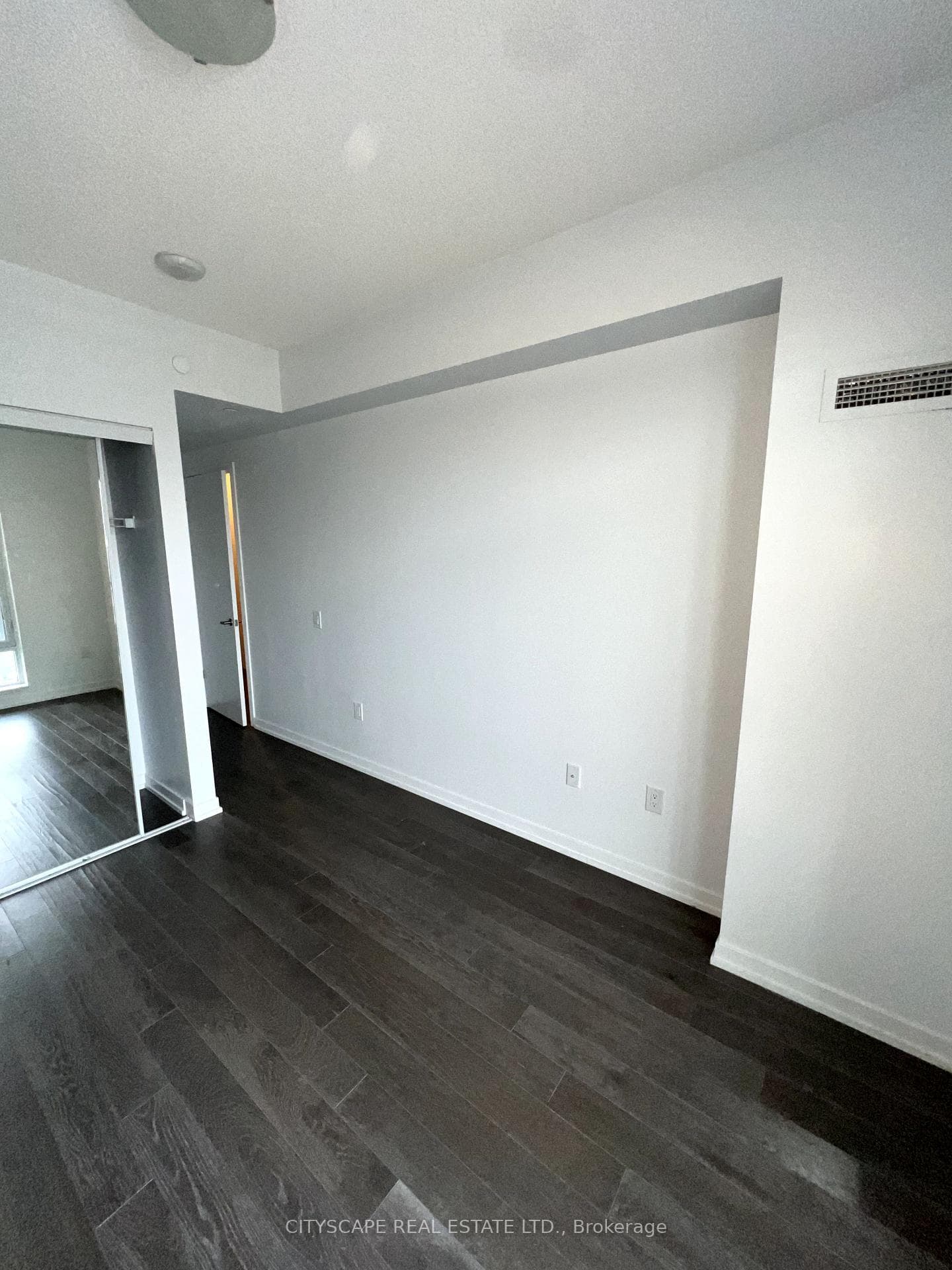 2560 Eglinton Avenue Unit 1503 photo 4