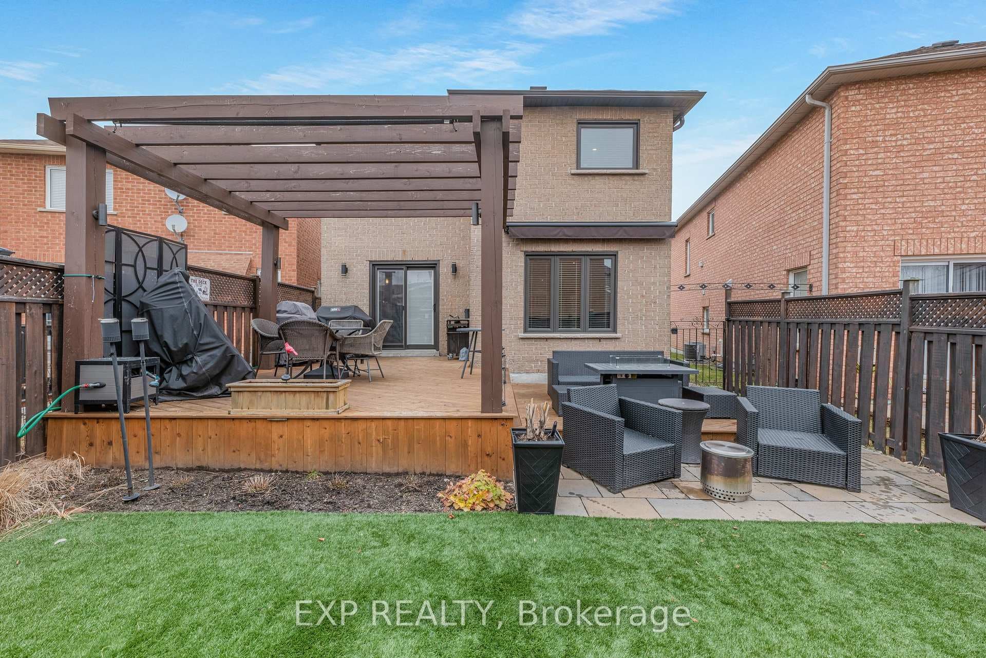 138 Princeton Gate photo 45