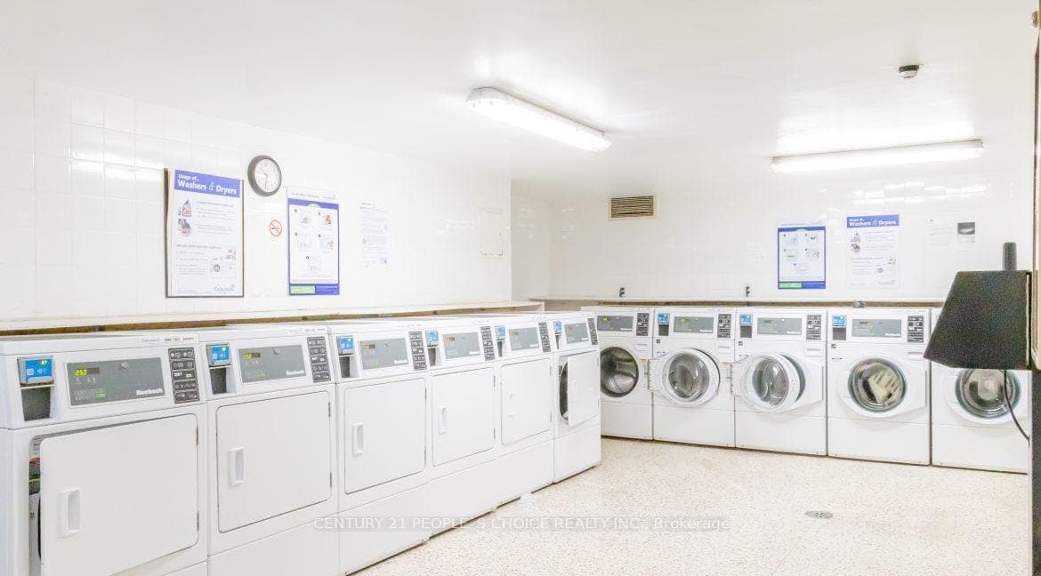 1051 Seneca Avenue Unit 309 photo 7