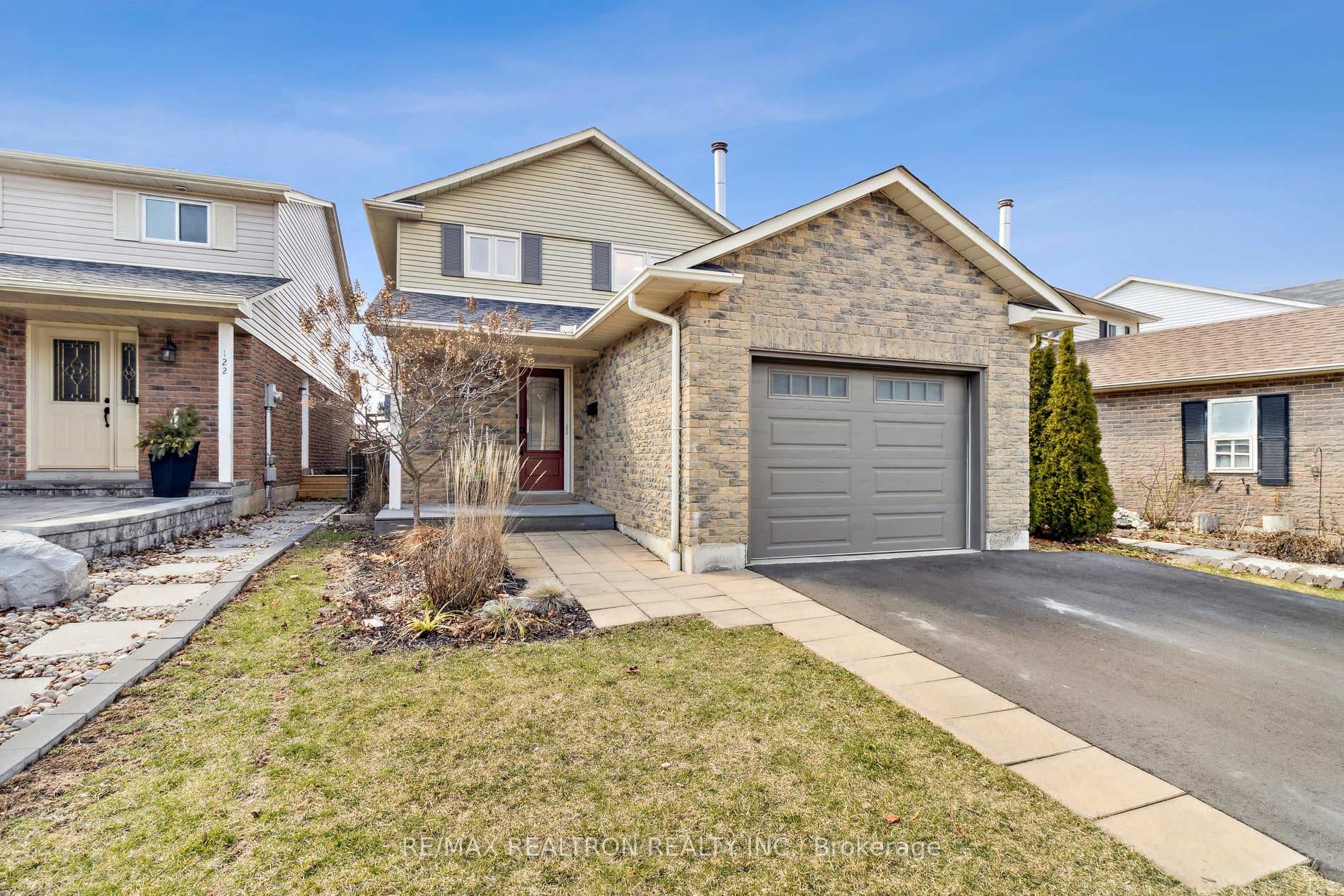 124 Walton Drive photo 1