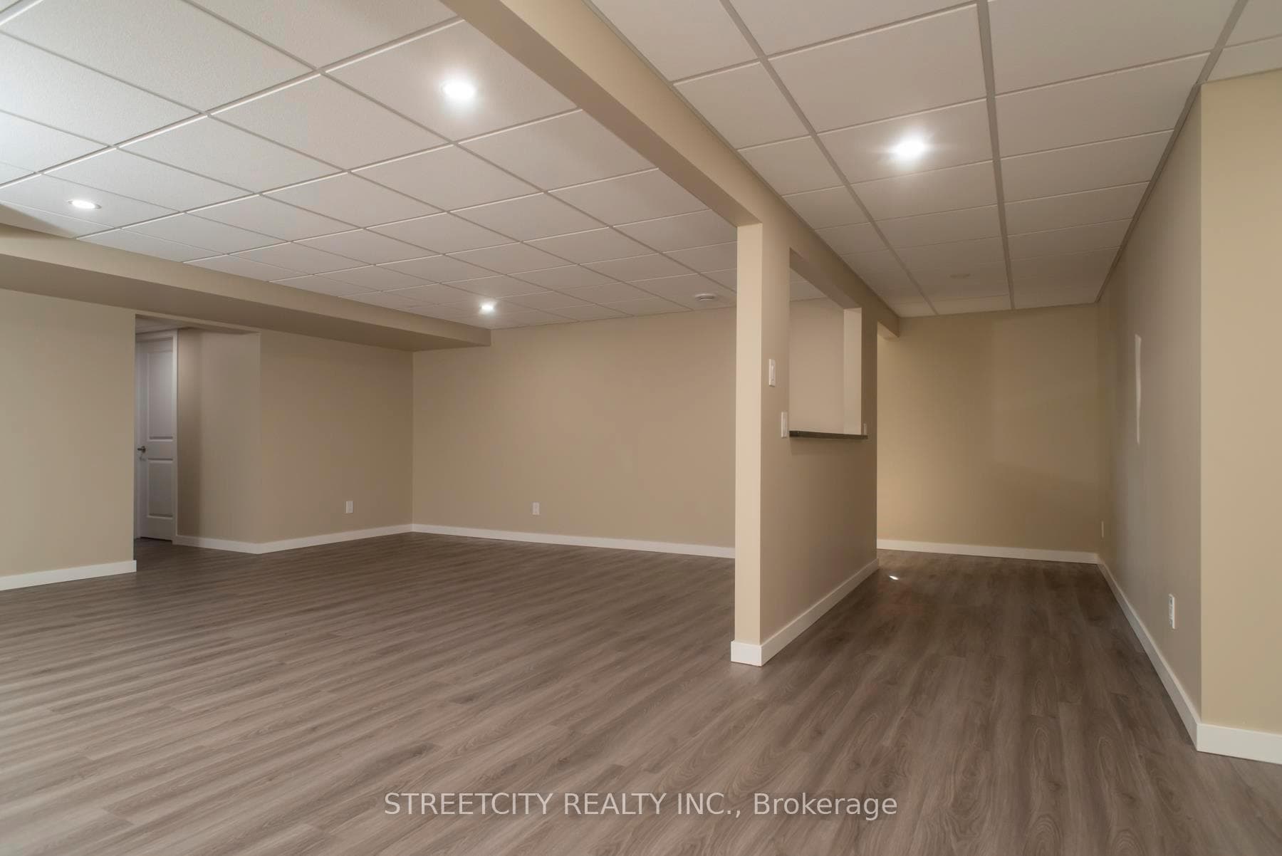 2891 King Georges Park photo 34