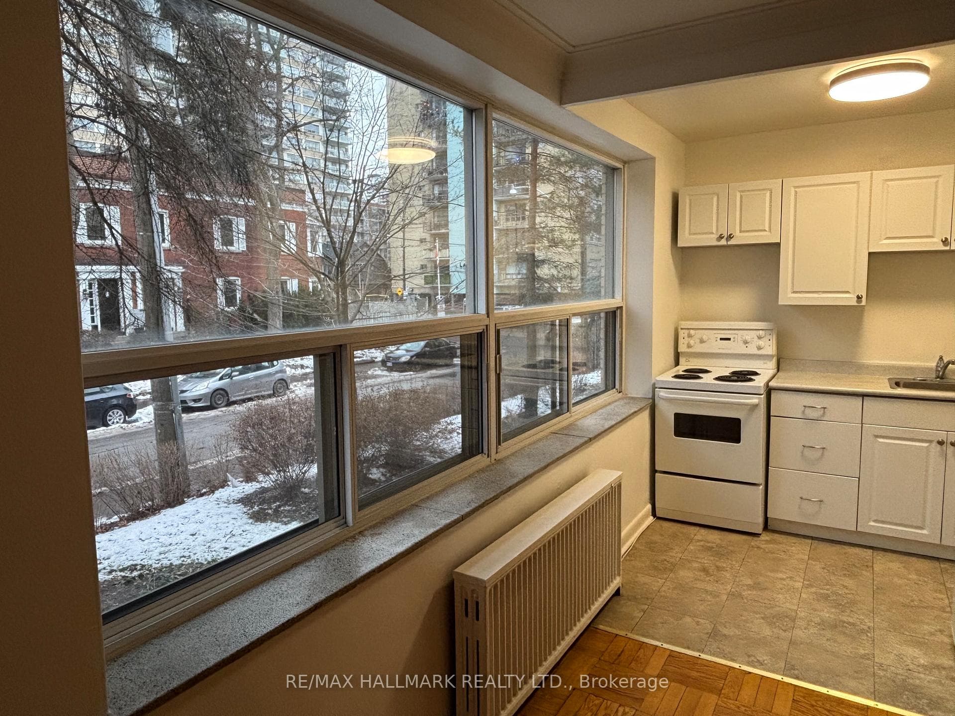 134 Lawton Boulevard Unit 207 photo 3