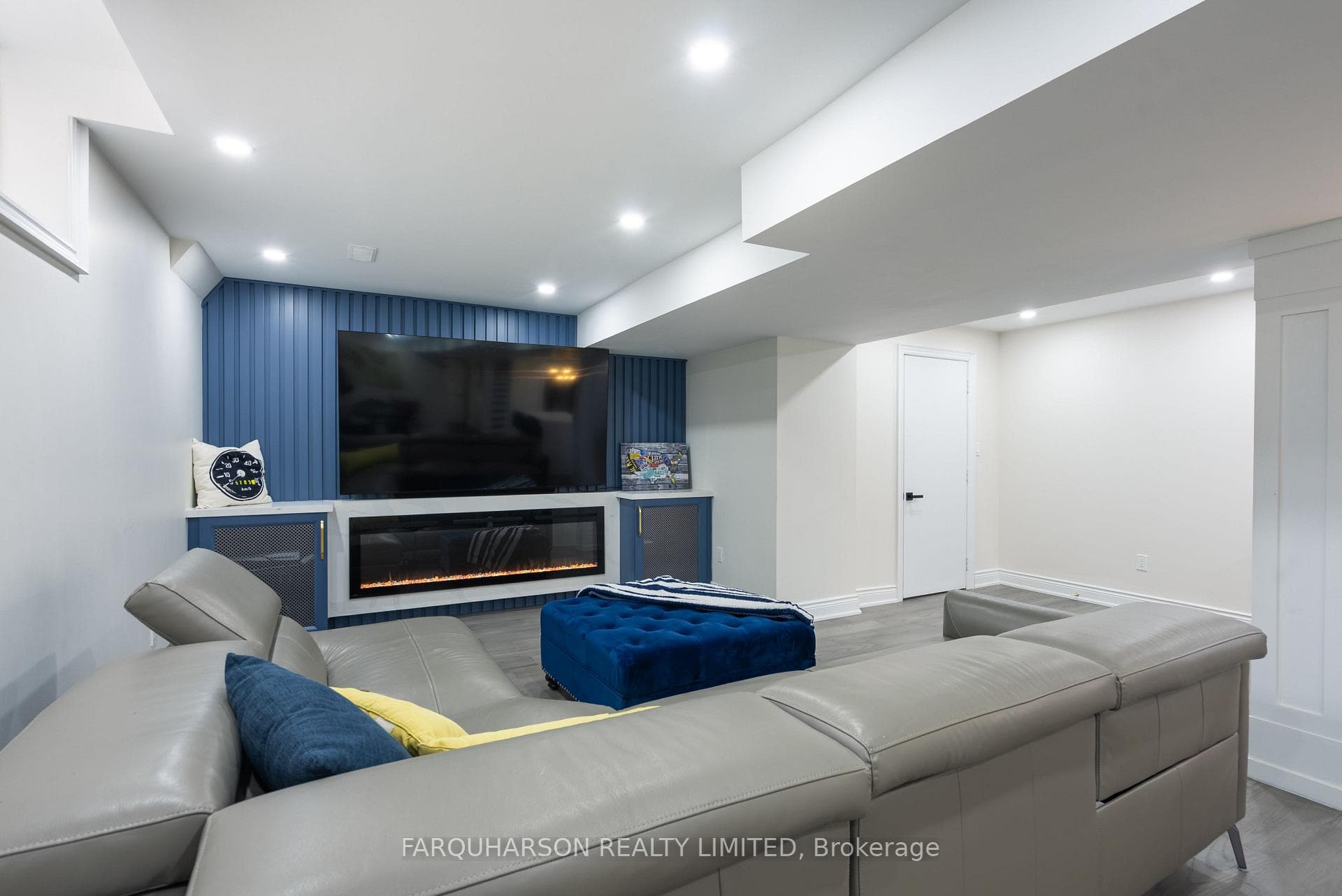 16 Durhamview Crescent photo 29