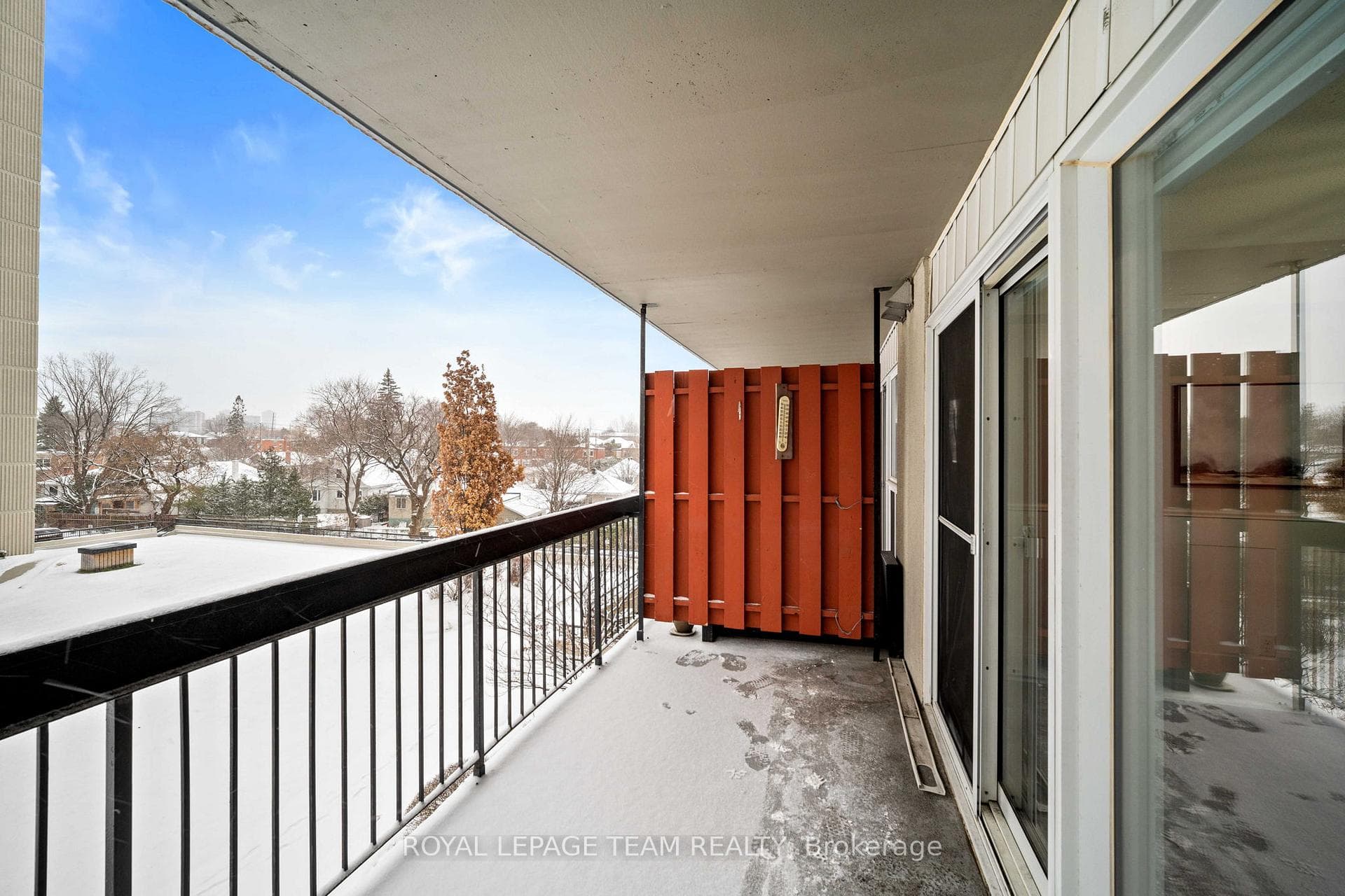 158C Mcarthur Avenue Unit 304 photo 32