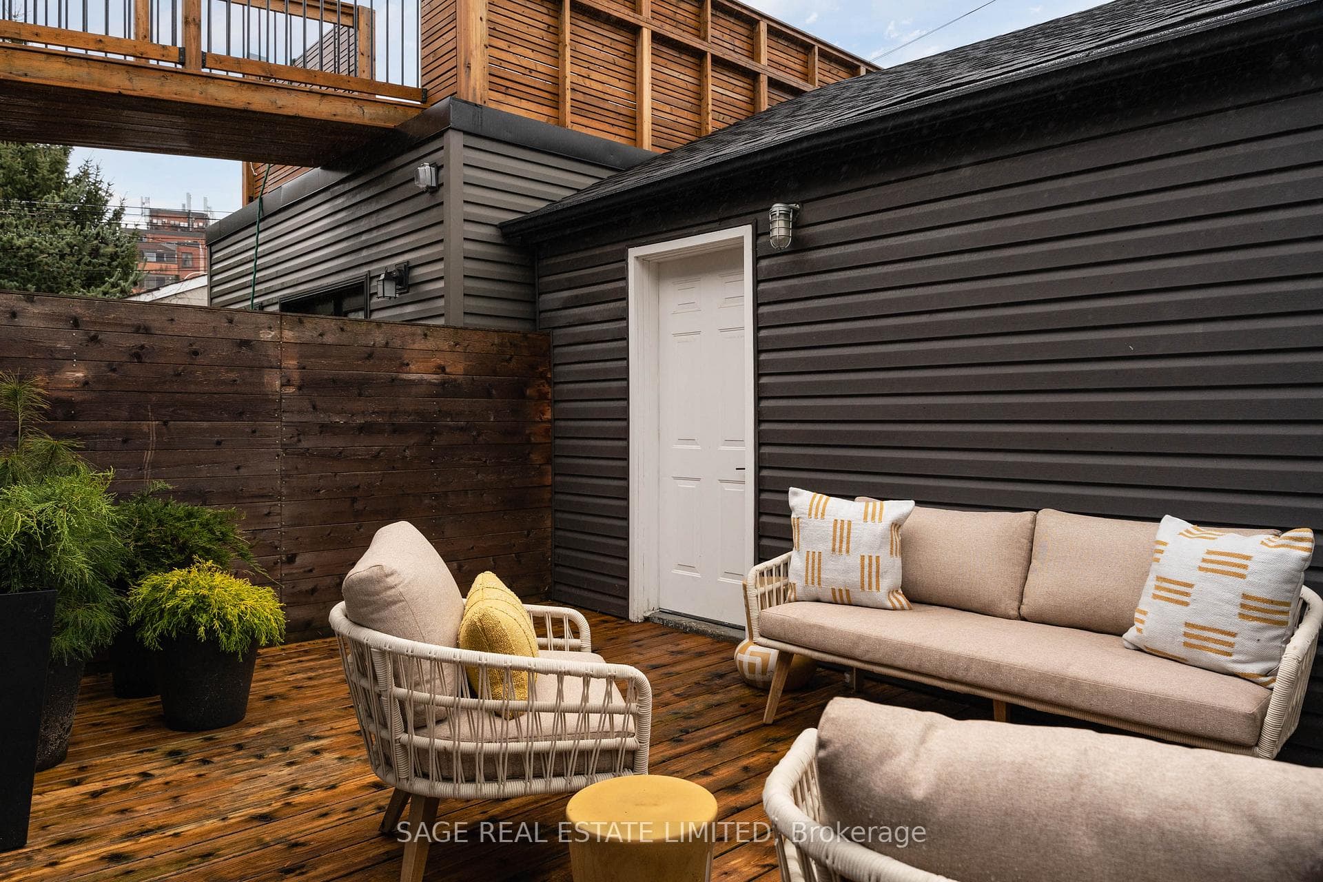 316 Dovercourt Road photo 37