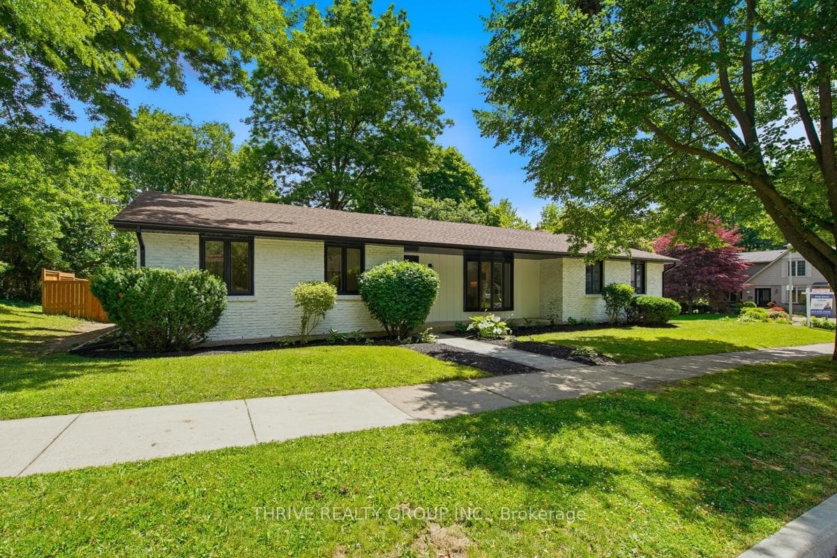744 Barclay Road photo 2
