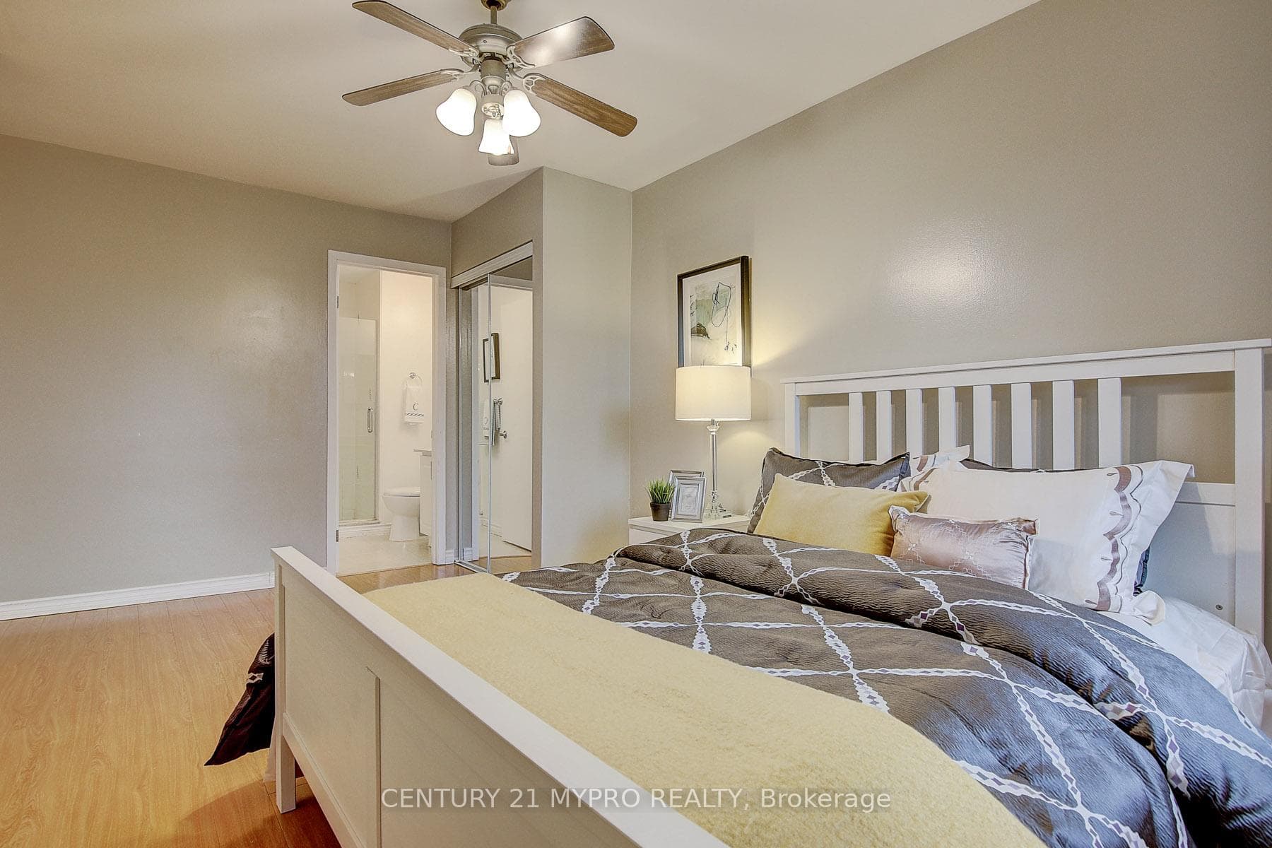 105 Carlton Road Unit 18 photo 23
