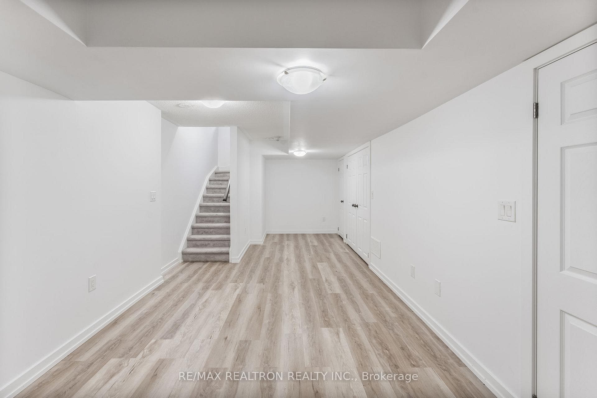 349 Ladycroft Terrace photo 36