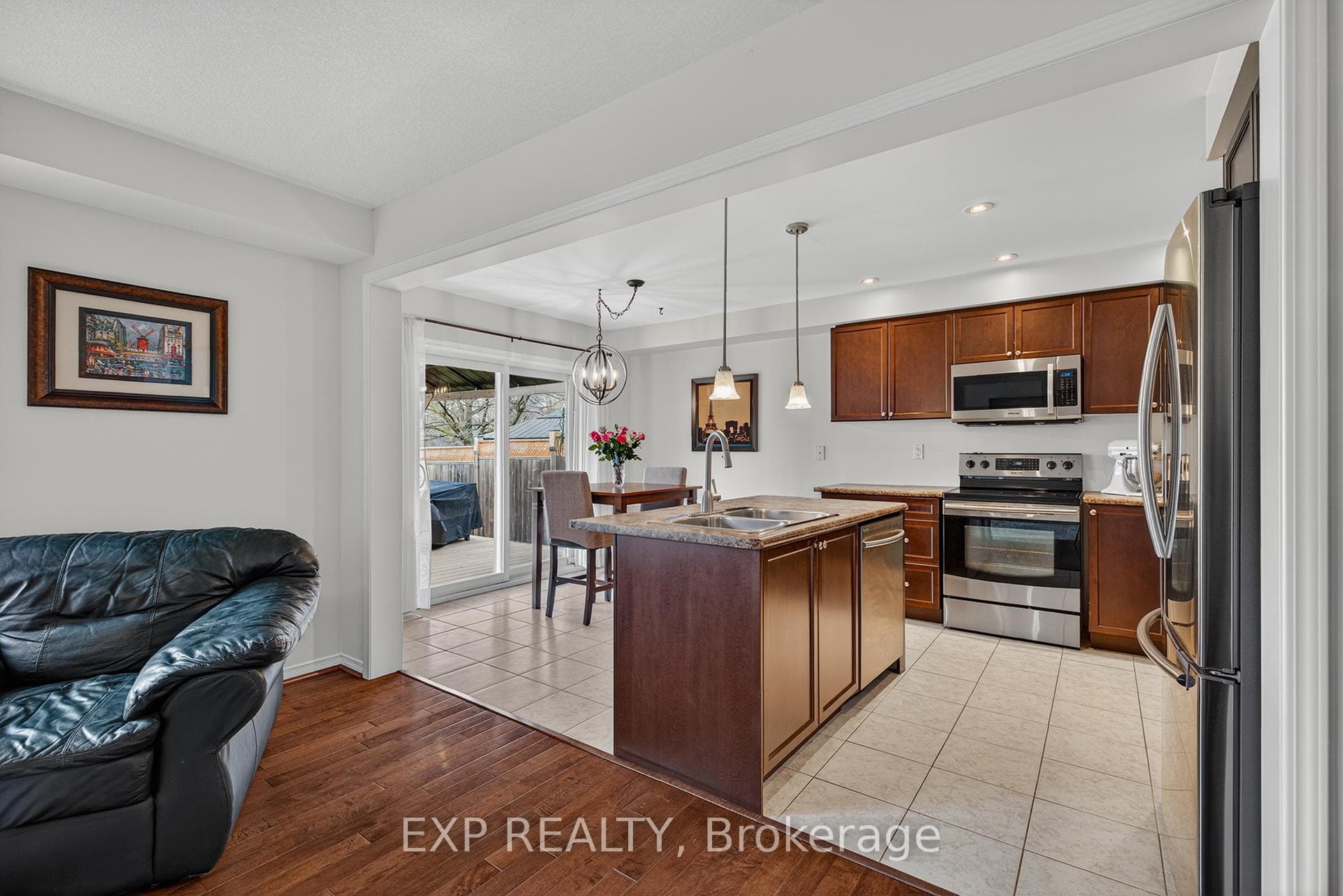 18 Starlight Avenue photo 9