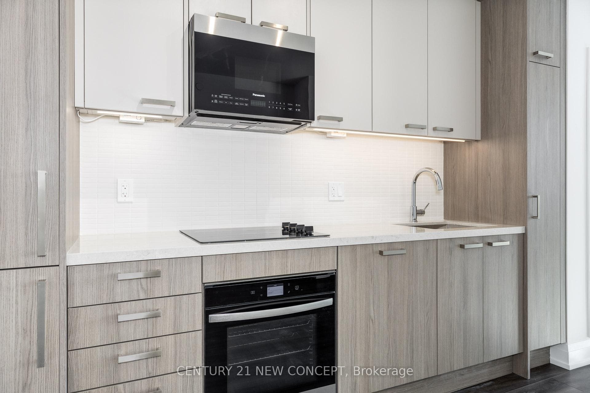 20 Soudan Avenue Unit 1706 photo 8