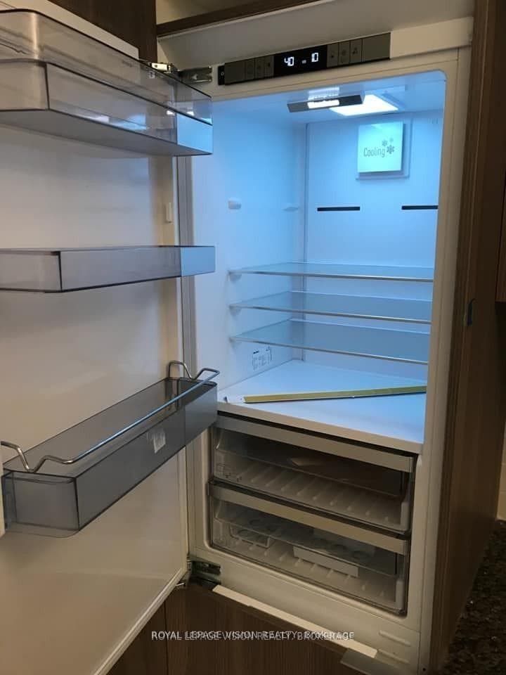 955 Bay Street Unit 1218 photo 8