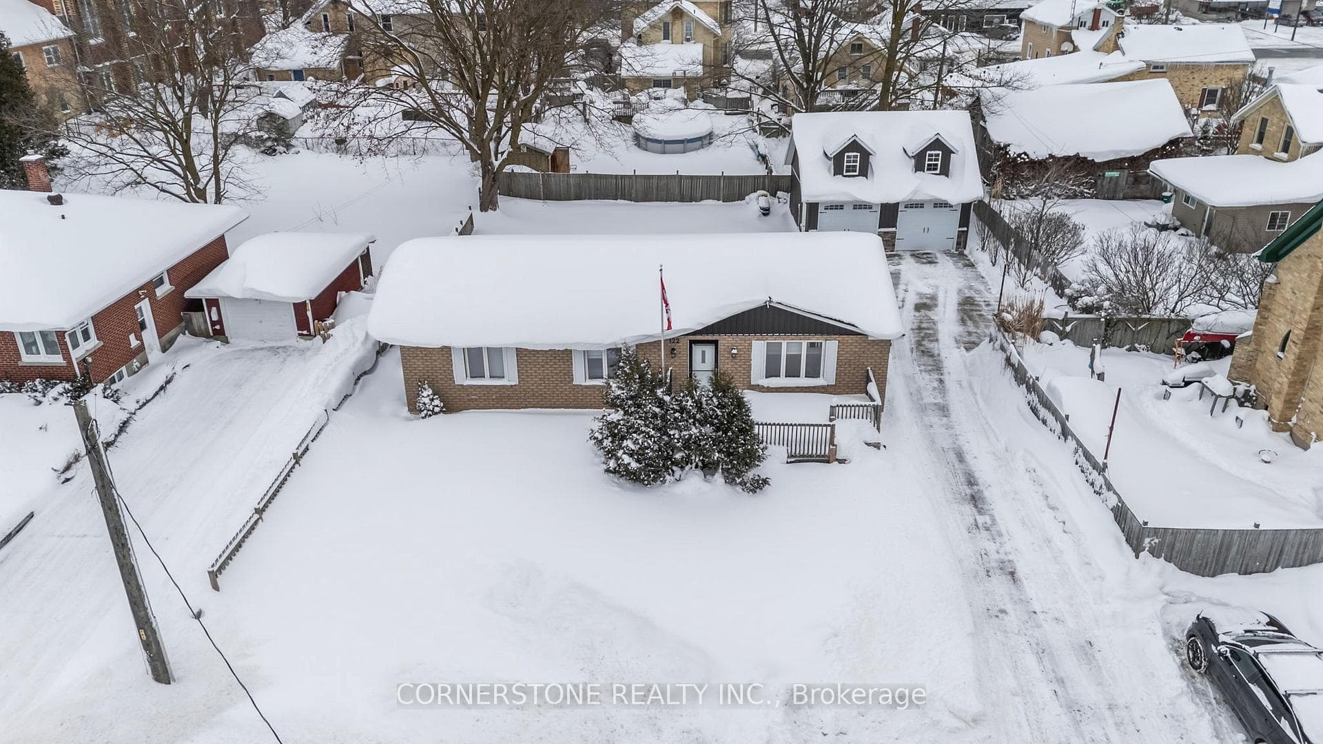 122 Queen Street photo 3