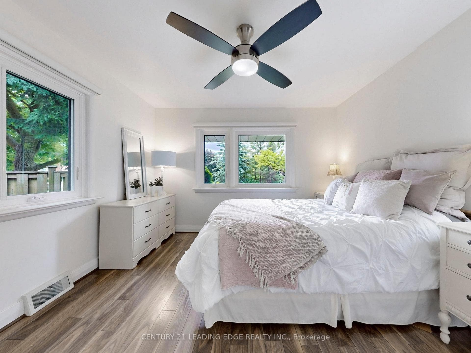 64 Joseph Street photo 12