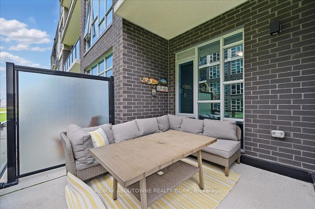 16 Concord Place Unit 135 photo 23