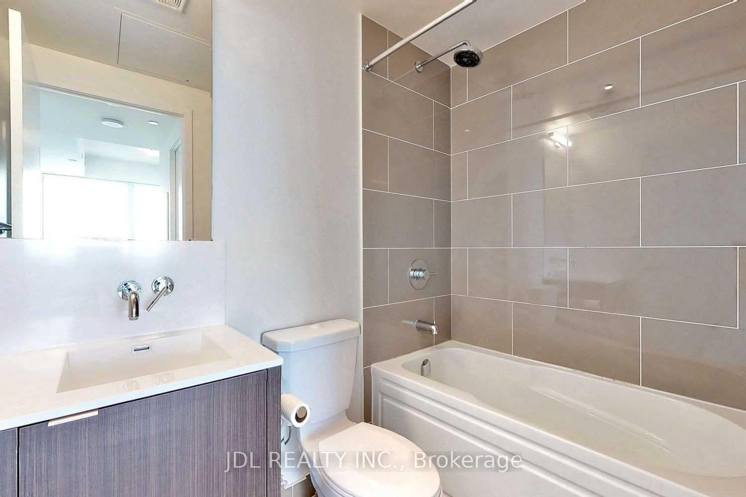 88 Harbour Street Unit 3410 photo 8