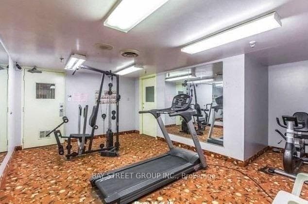 165 Cherokee Boulevard Unit 285 photo 20