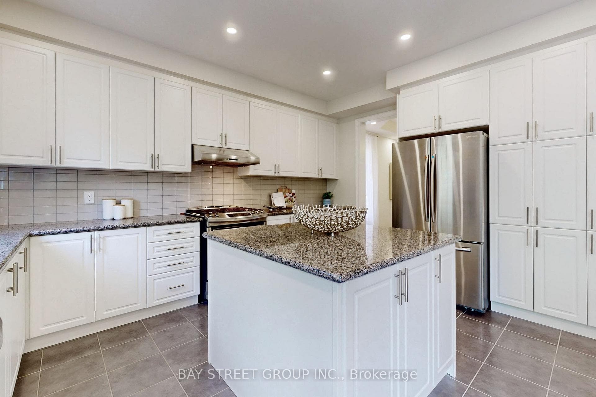 62 Kashani Court photo 10
