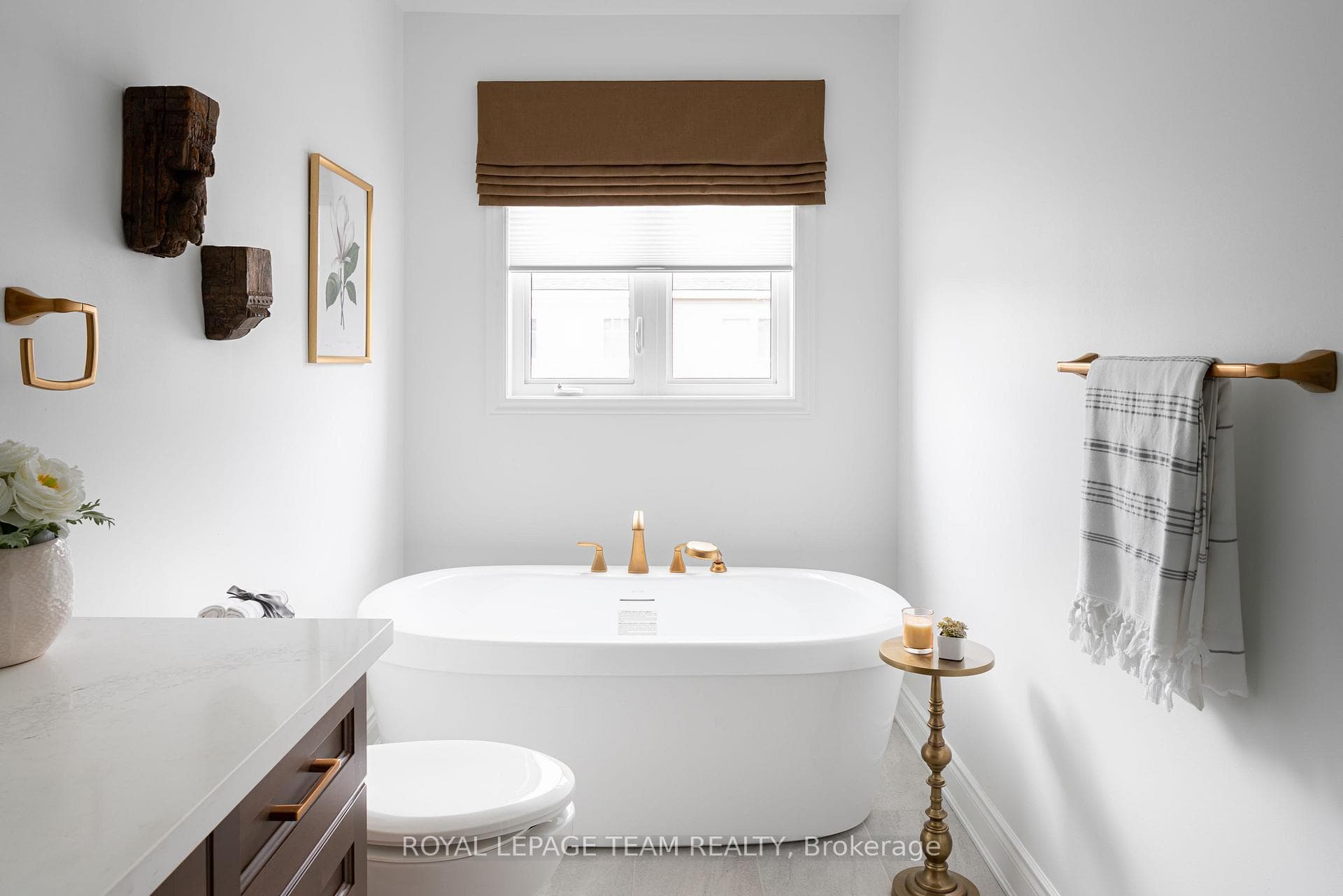 Photos showcase builder finishes, home being built