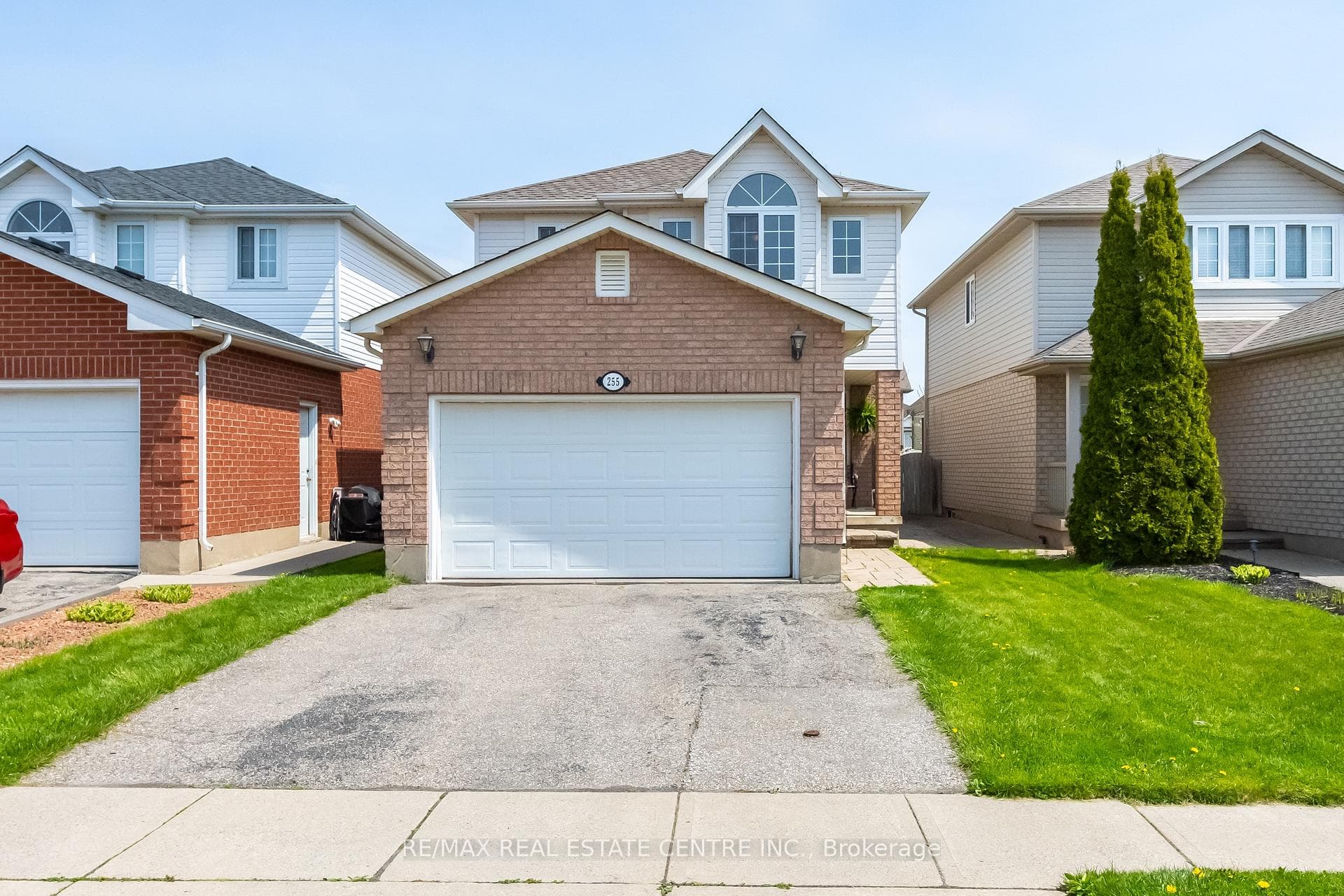 255 Gatehouse Drive photo 1
