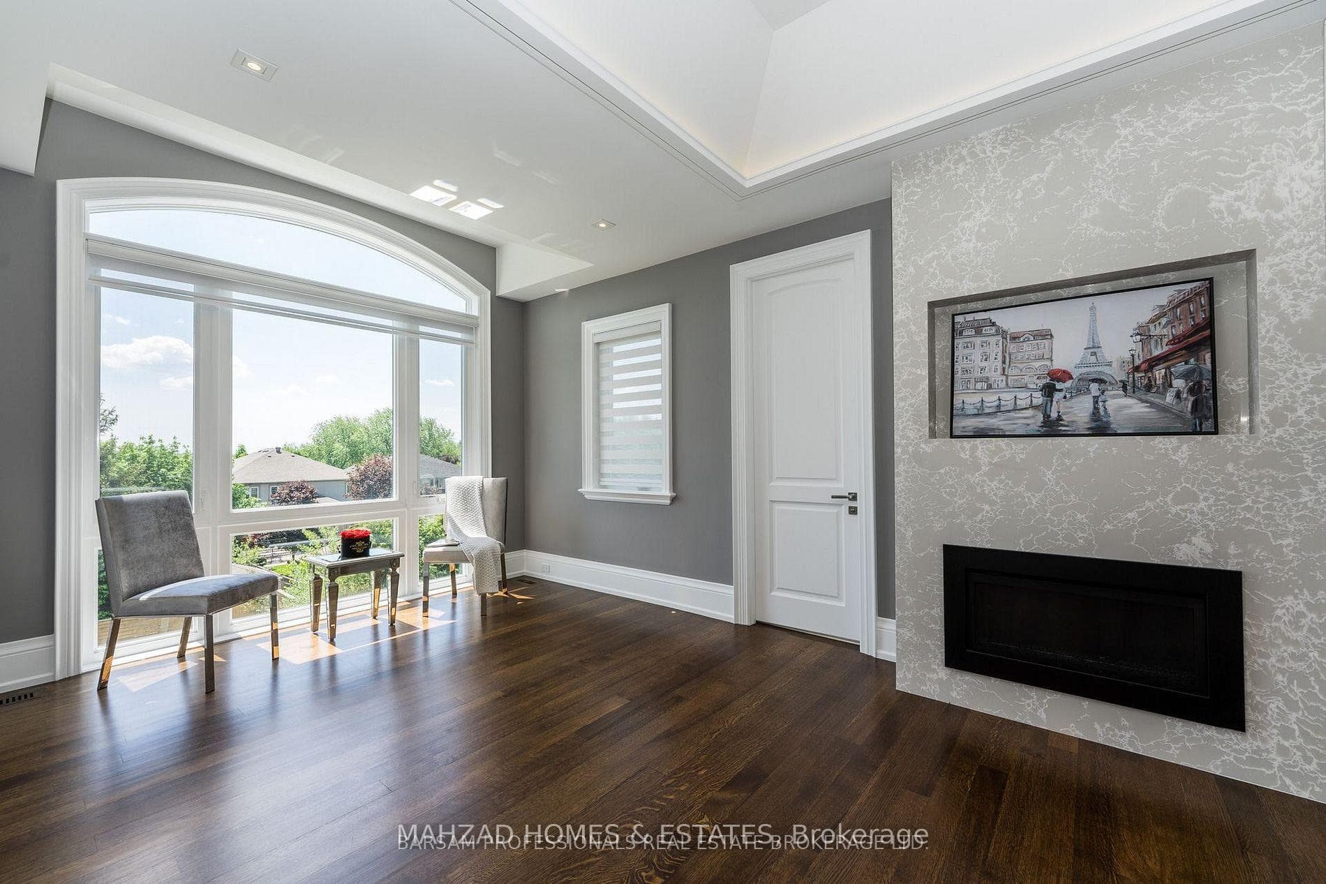 107 Yonghurst Road photo 31