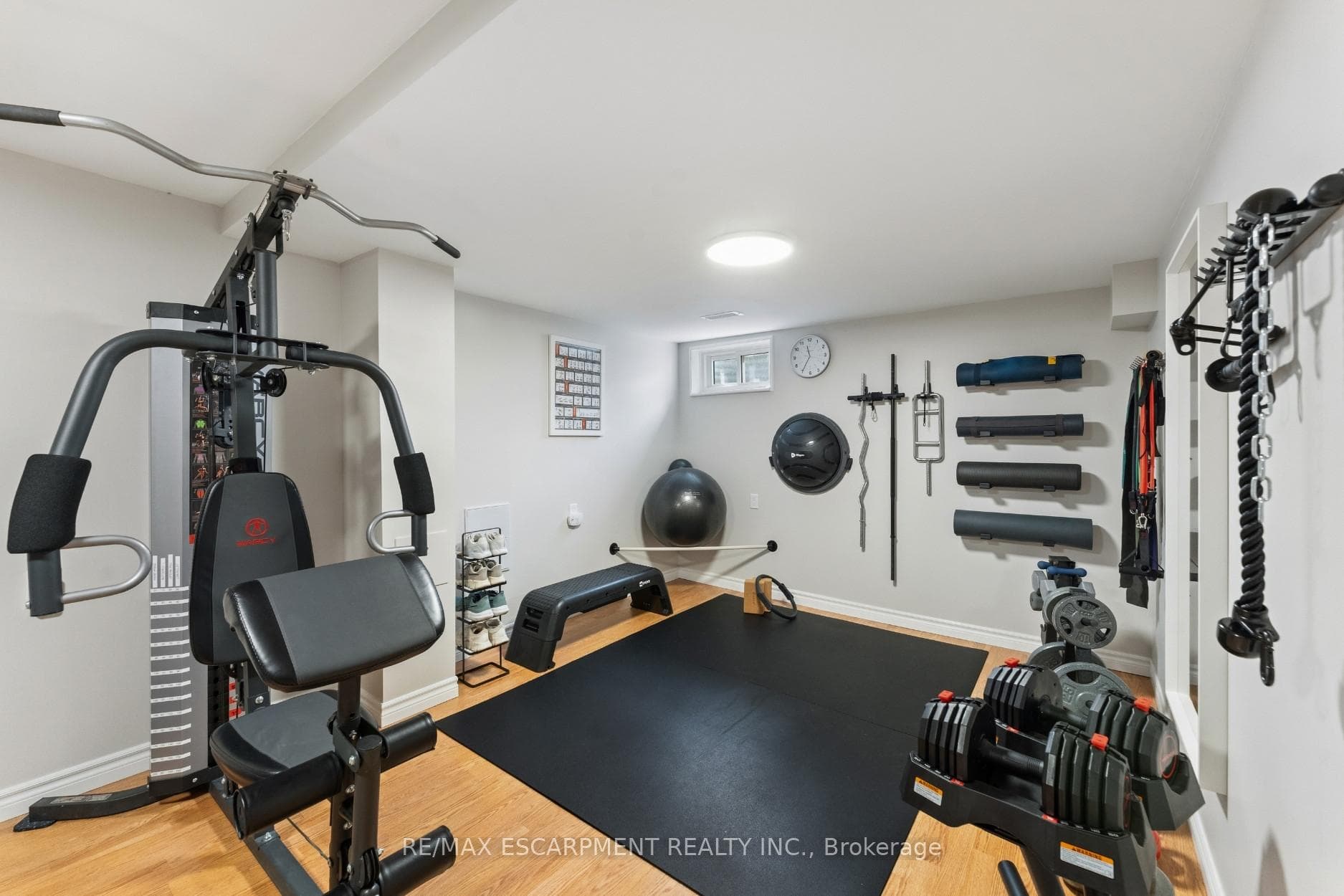 201 Queen Victoria Drive Unit 121 photo 28