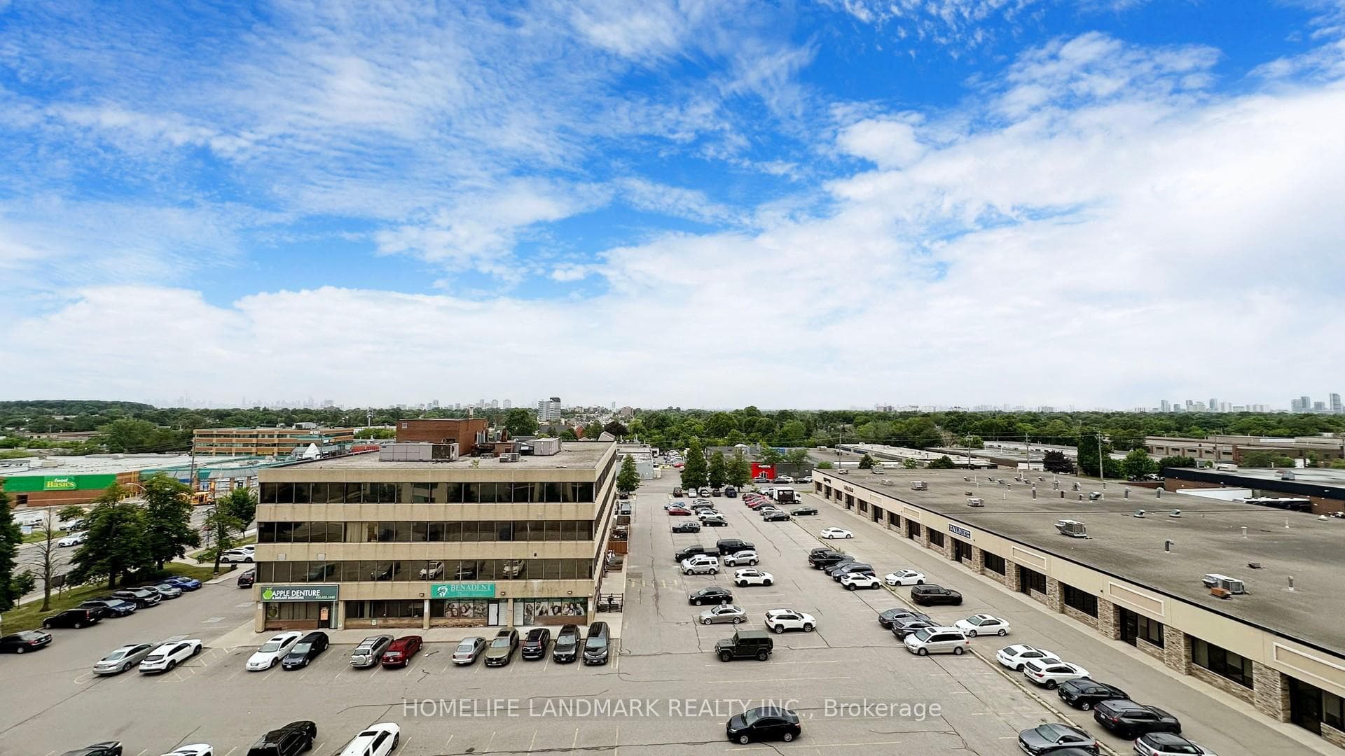 2150 LAWRENCE Avenue Unit 808 photo 29