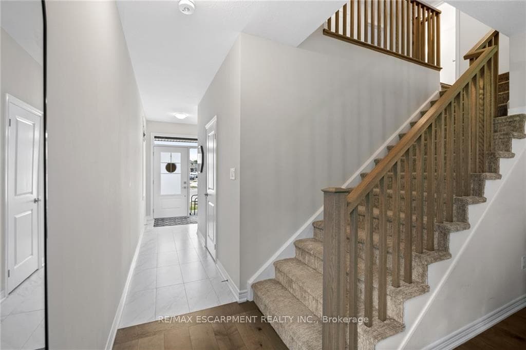 133 BLACKBIRD Way photo 4
